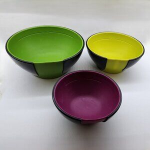 Colourful Nesting Measure Cups with Pour Spout sides
